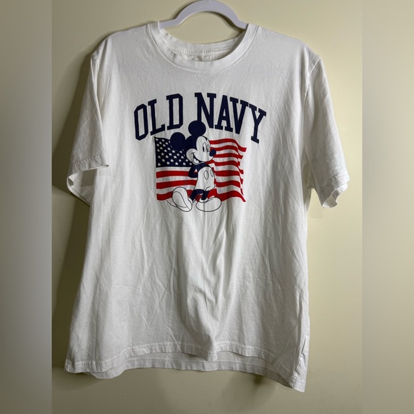 Old Navy x Disney white T-Shirt - Picture 2 of 5